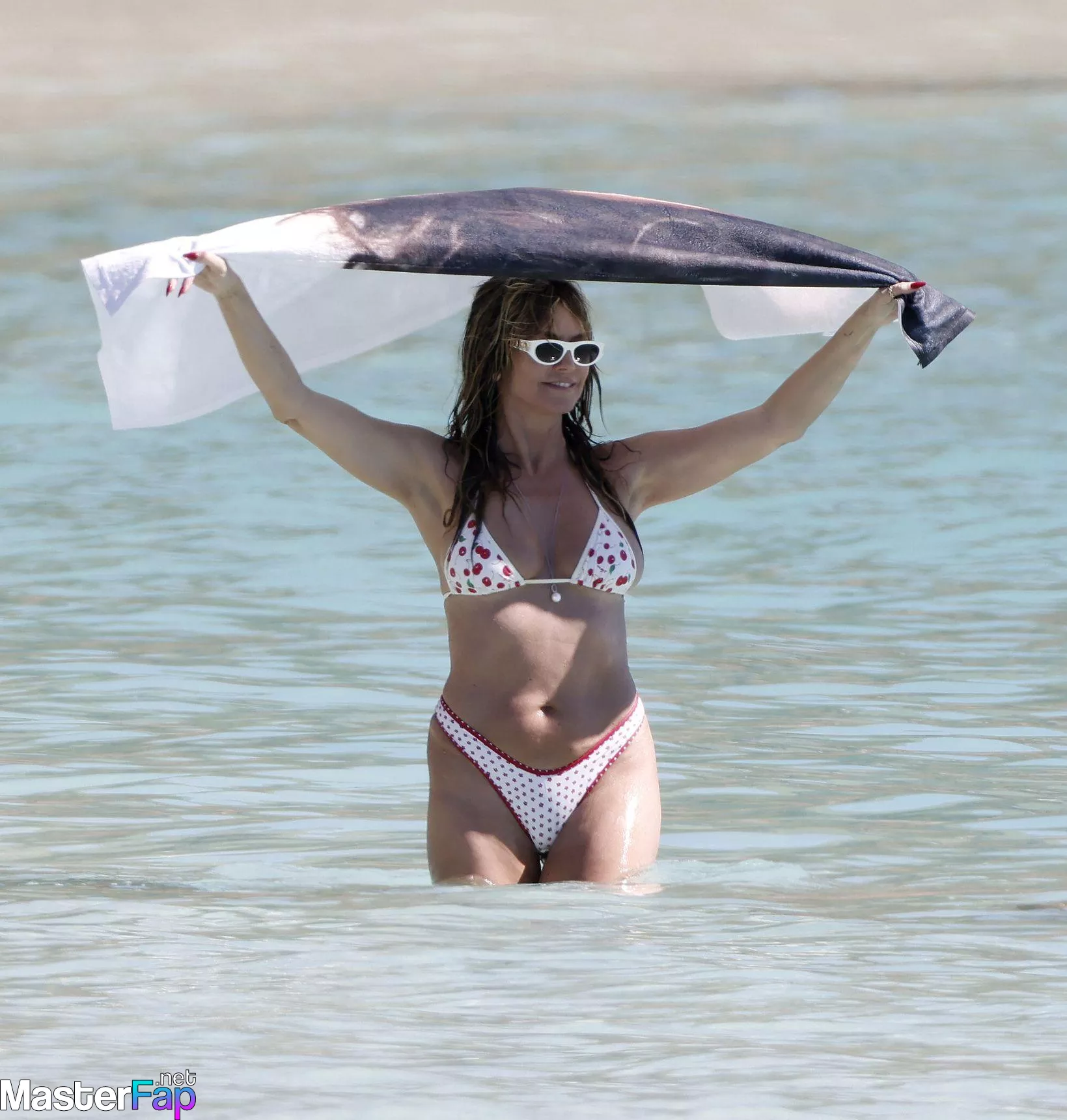 Heidi Klum Free Leaked Backstage Picture