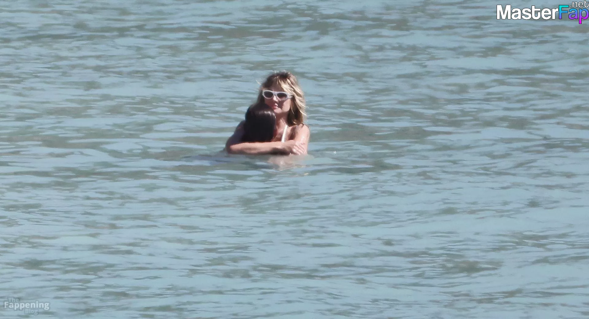 Heidi Klum Free Leaked Boobs Picture