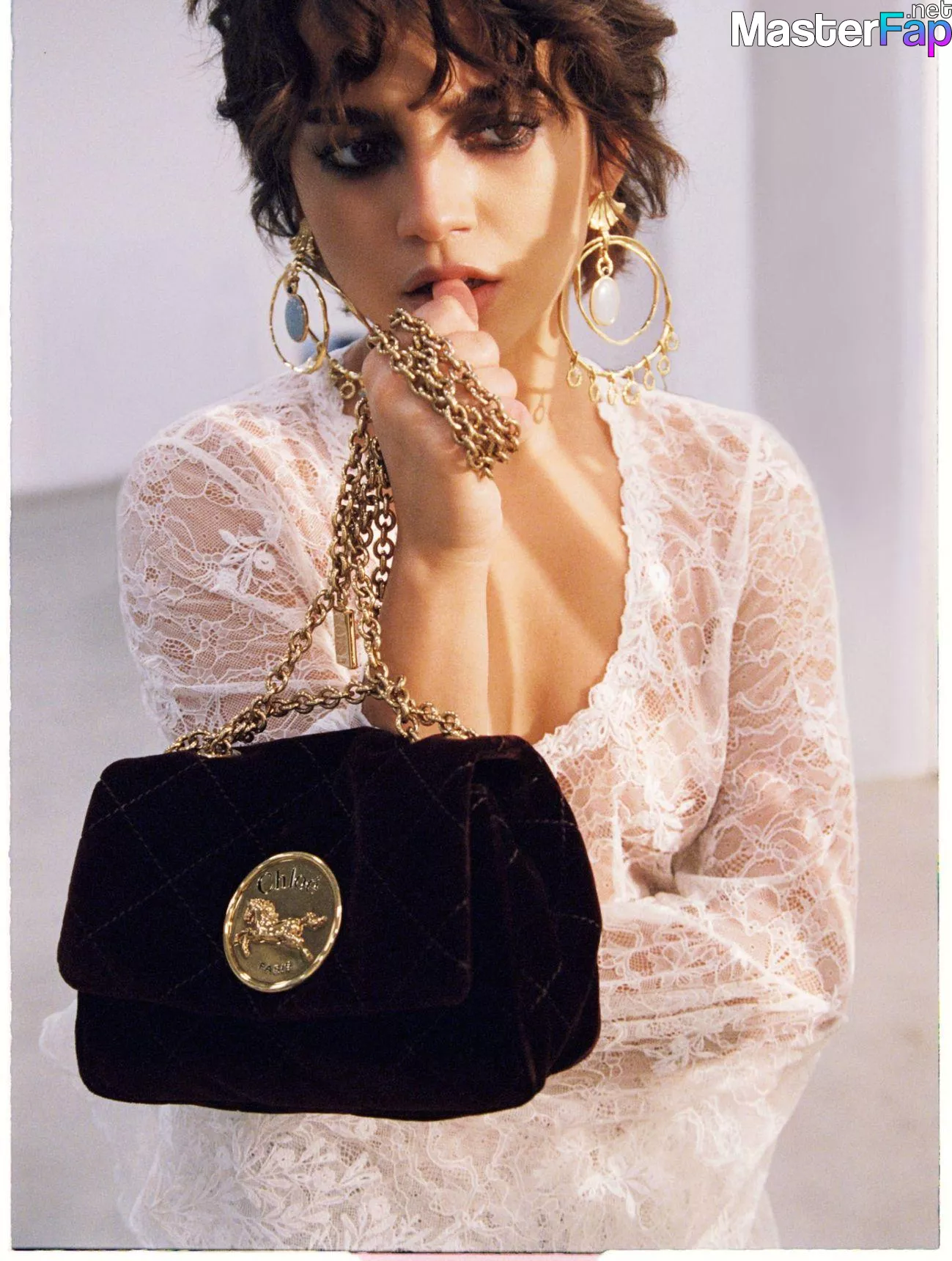 Isabela Merced Free Leaked Webcam Picture