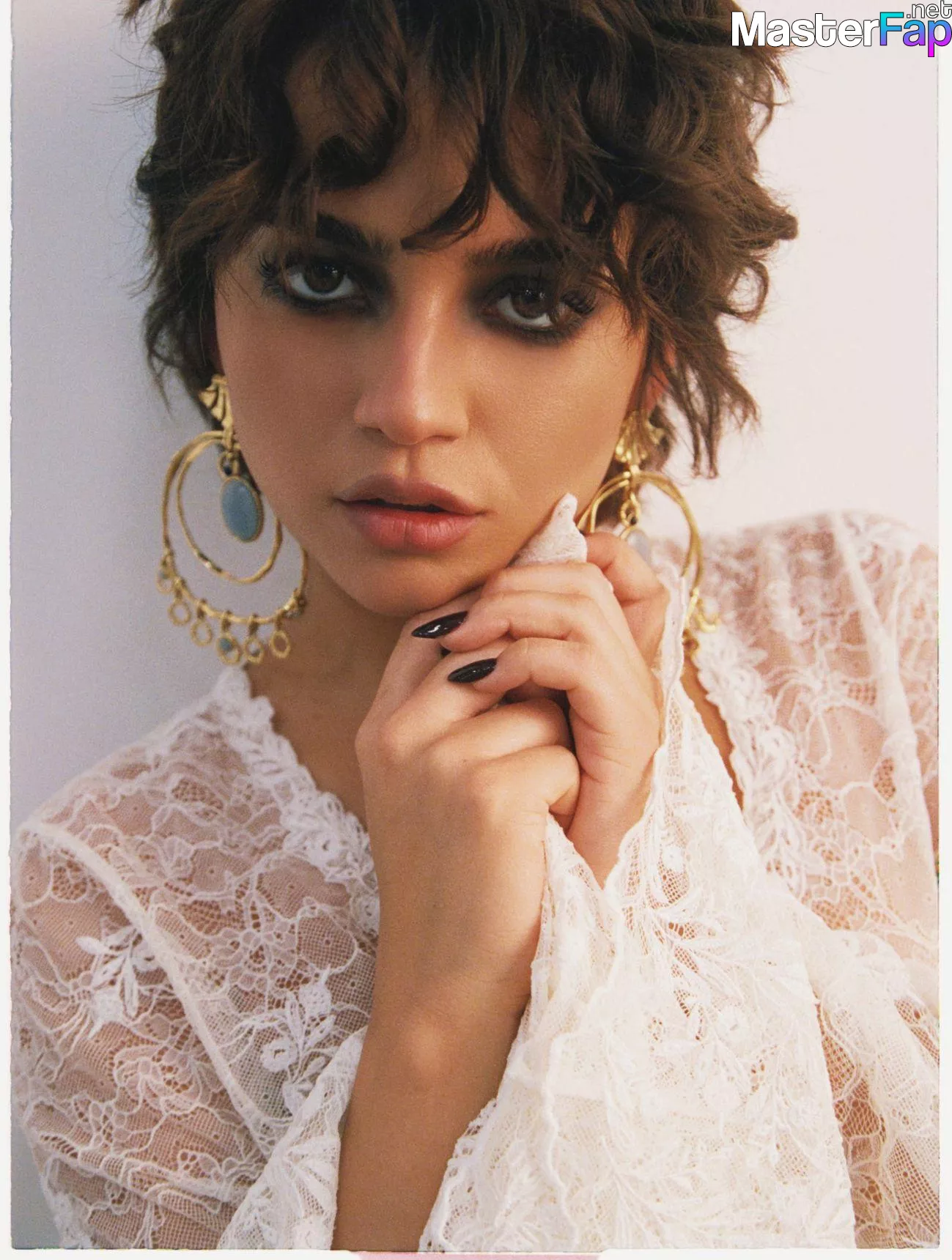 Isabela Merced Free Leaked Butt Picture