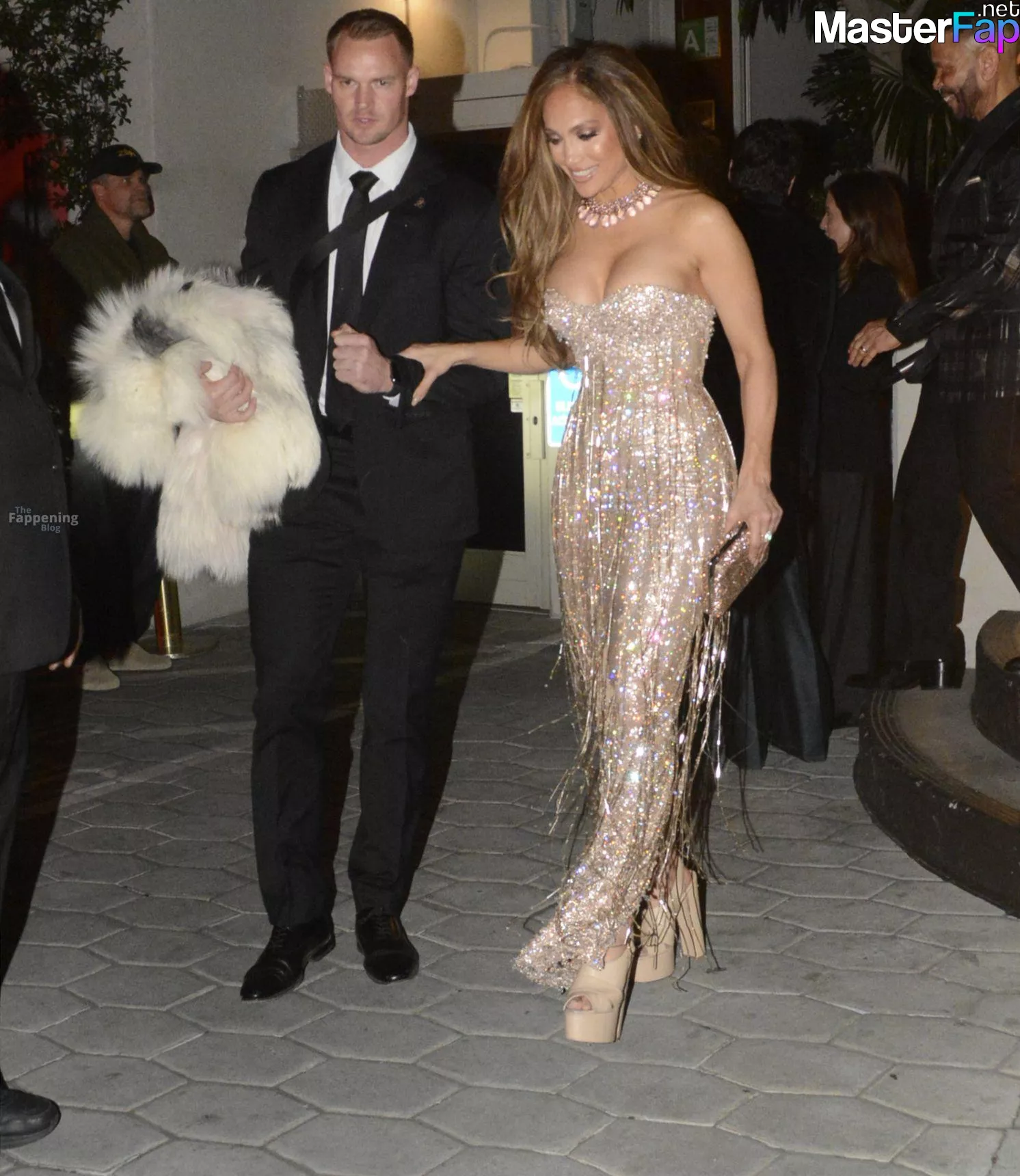 Jennifer Lopez Free Leaked Boobs Picture