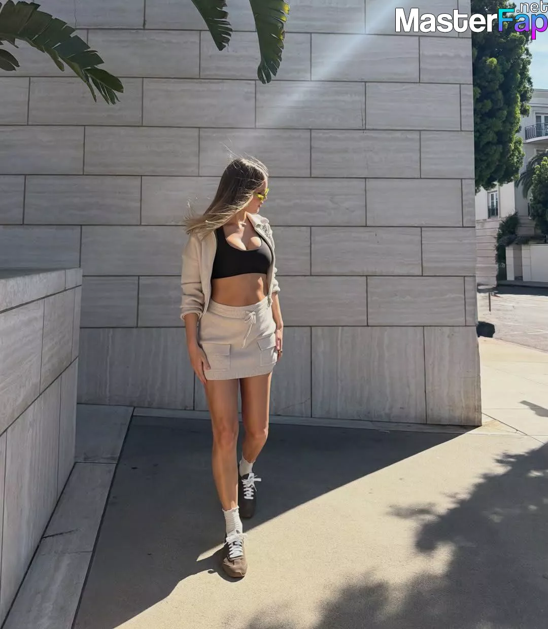 Joy Corrigan Free Leaked Tits Picture