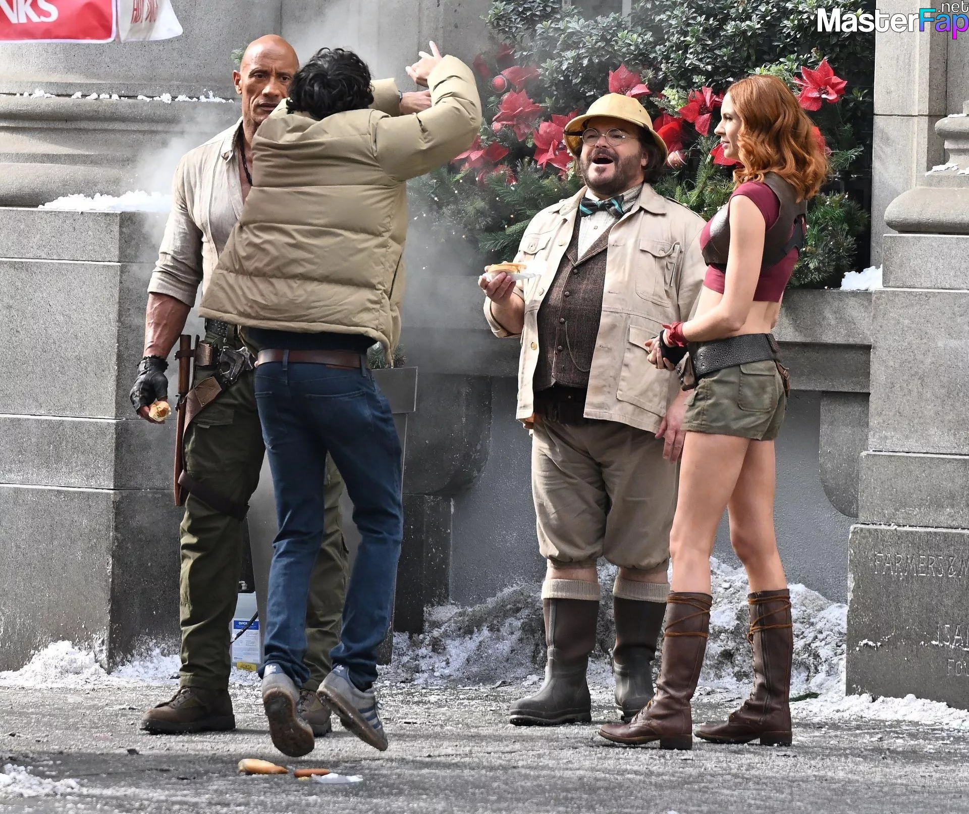 Karen Gillan Free Leaked Vagina Picture