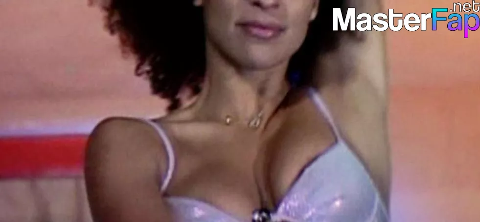 Karyn Parson Free Leaked Boobs Picture