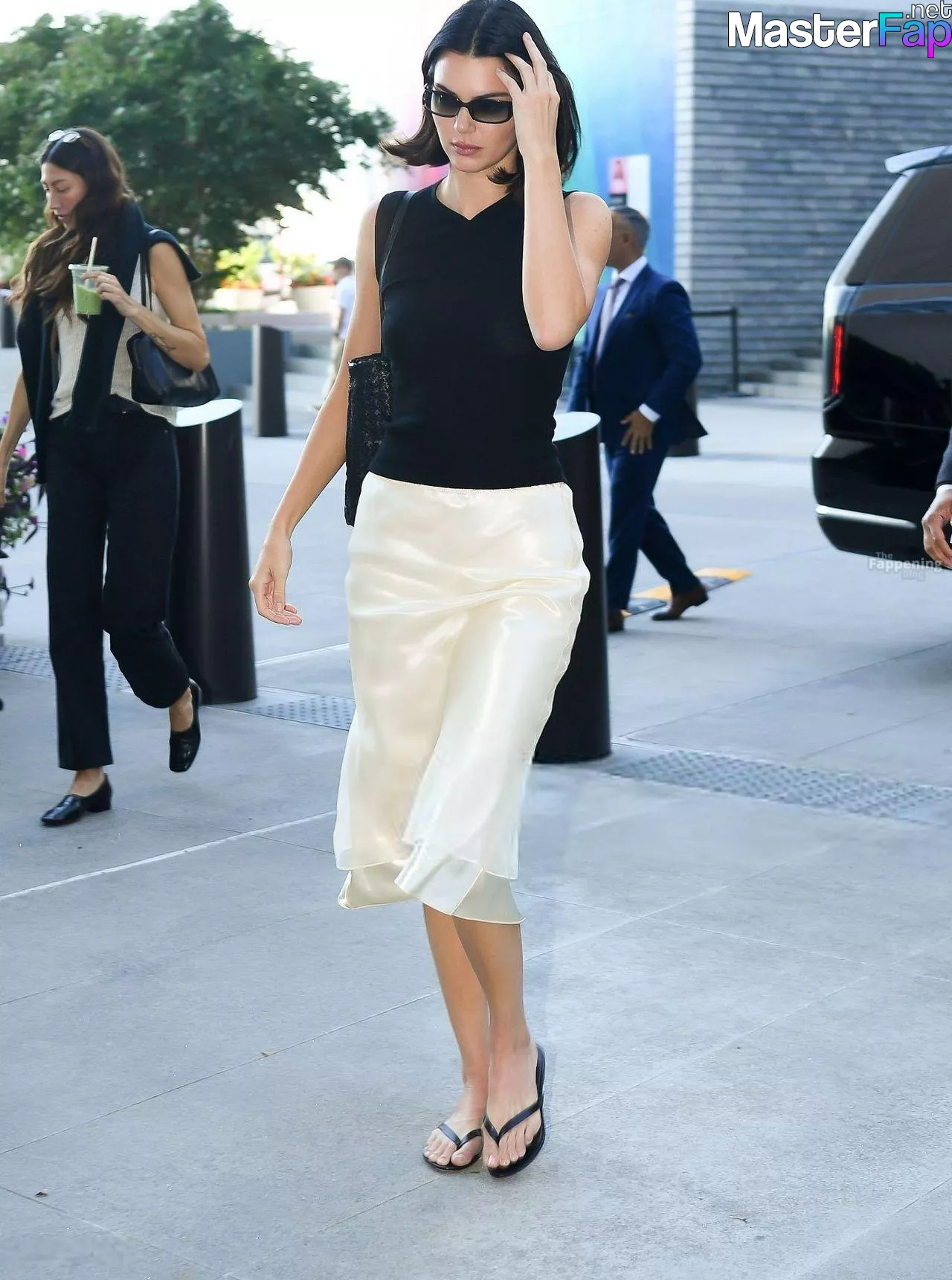 Kendall Jenner Free Leaked Tits Picture