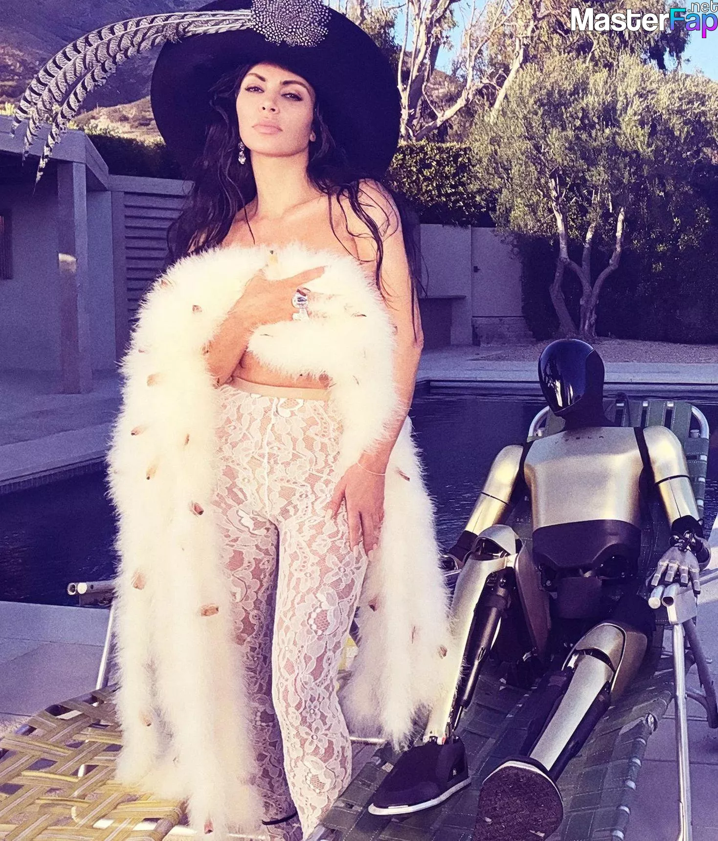 Kim Kardashian Free Leaked Tits Picture