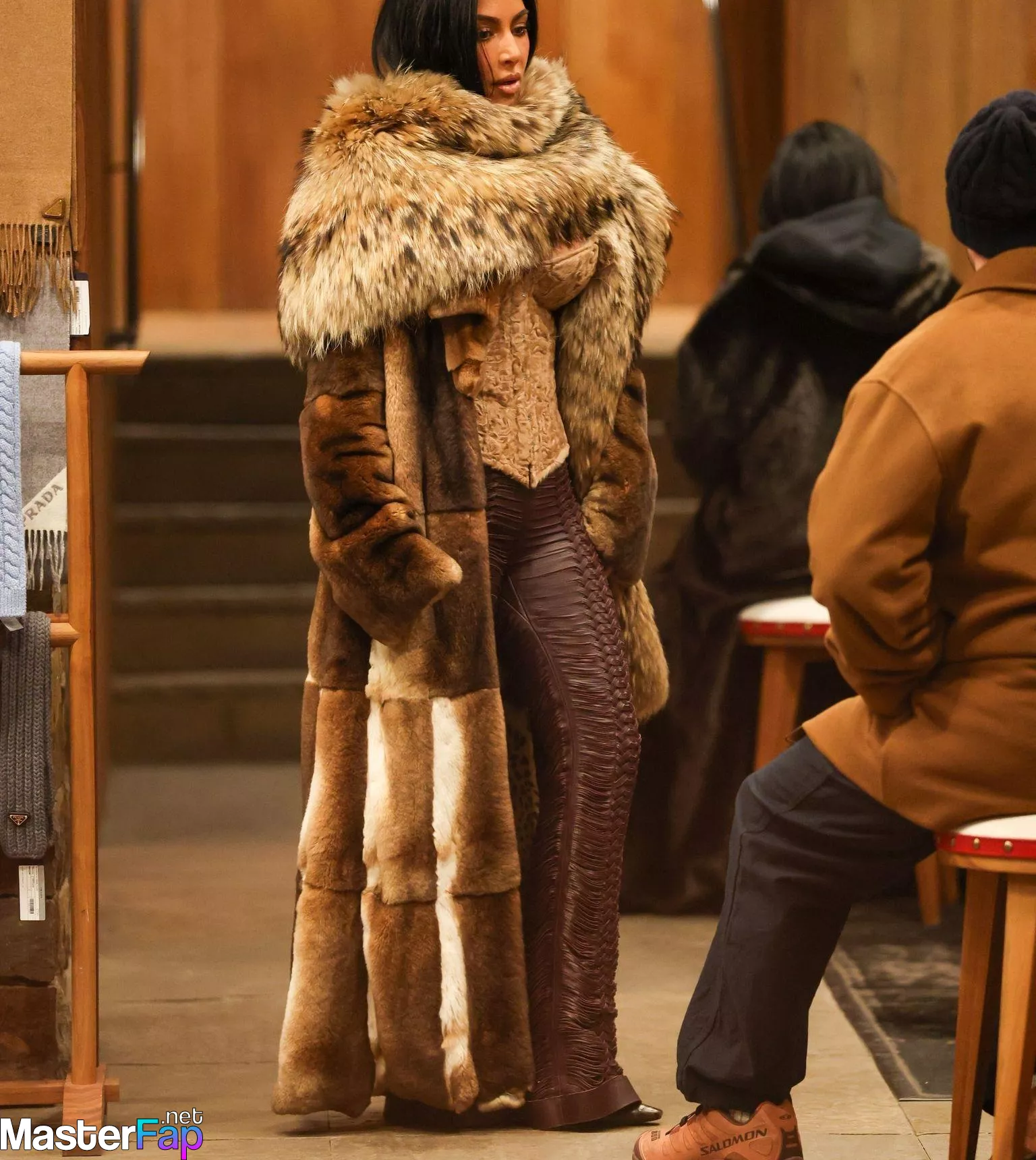 Kim Kardashian Free Leaked Licking Picture