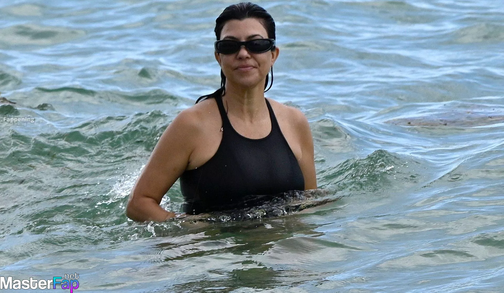 Kourtney Kardashian Free Leaked Pee leaks Picture