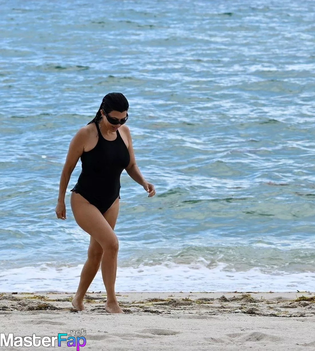 Kourtney Kardashian Free Leaked Facial leaks Picture