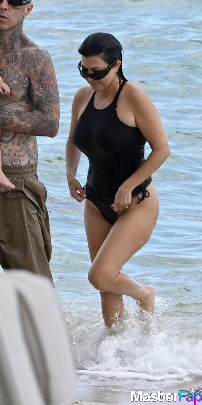 Kourtney Kardashian Free Leaked Strapon Picture