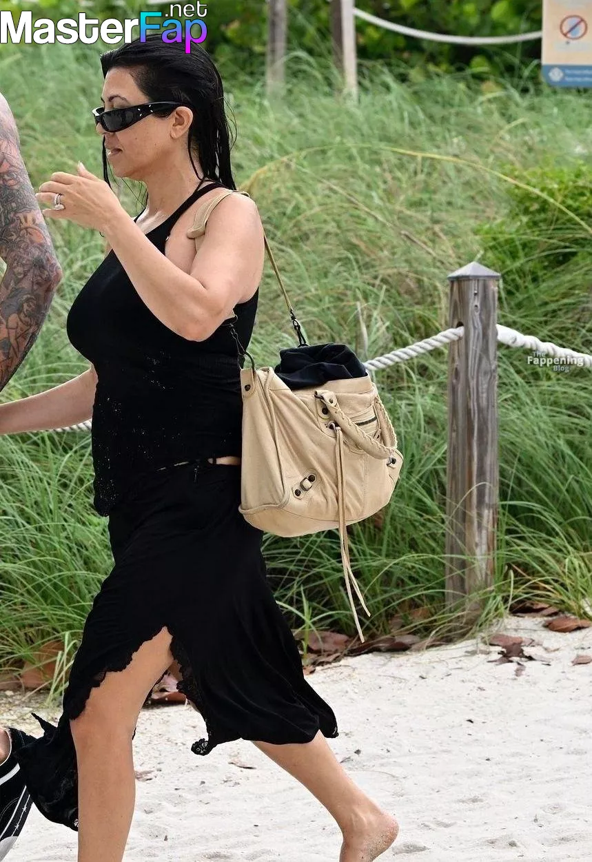 Kourtney Kardashian Free Leaked Bukkake leaks Picture