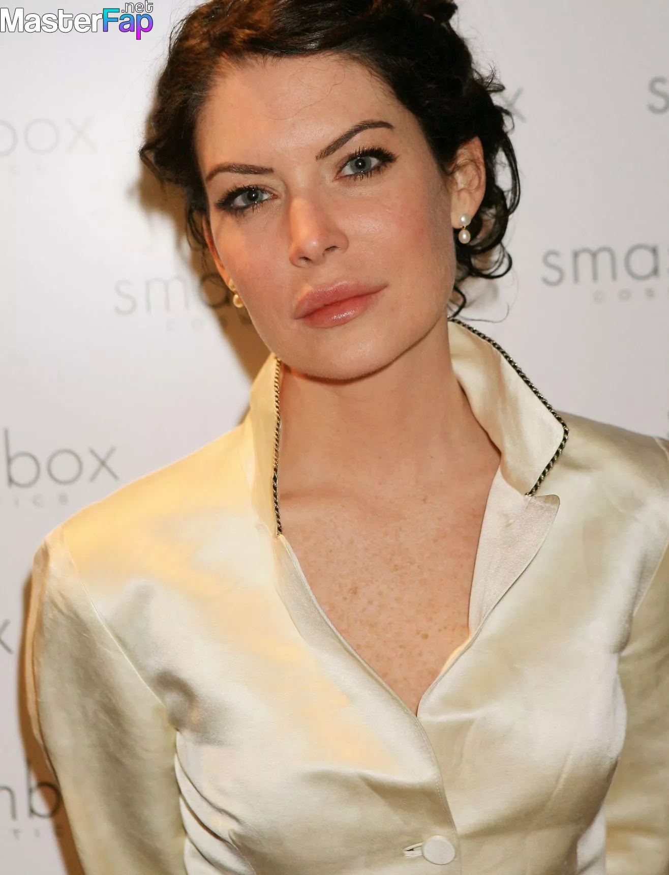 lara-flynn-boyle