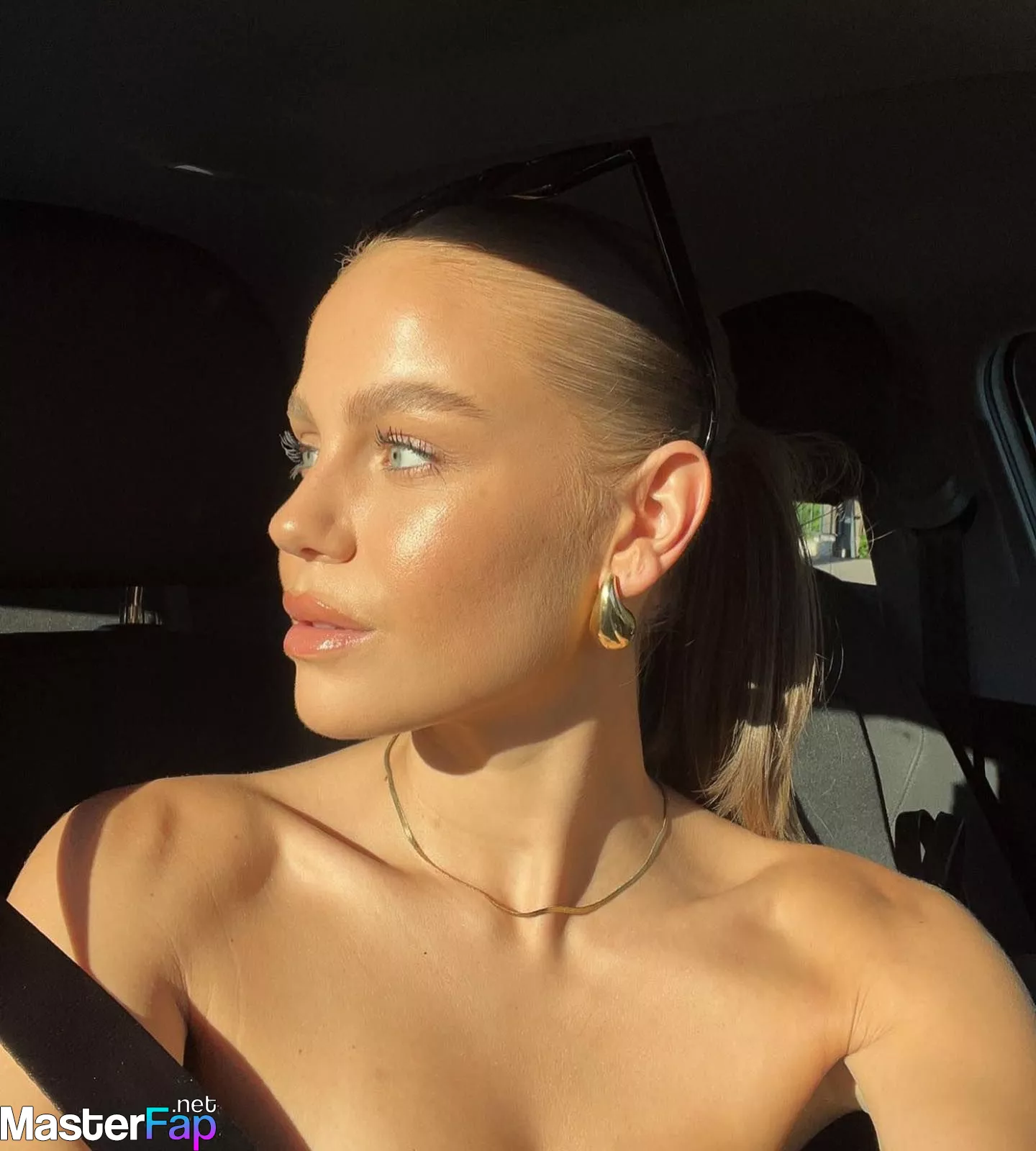 Laura Abla Free Leaked Tits Picture