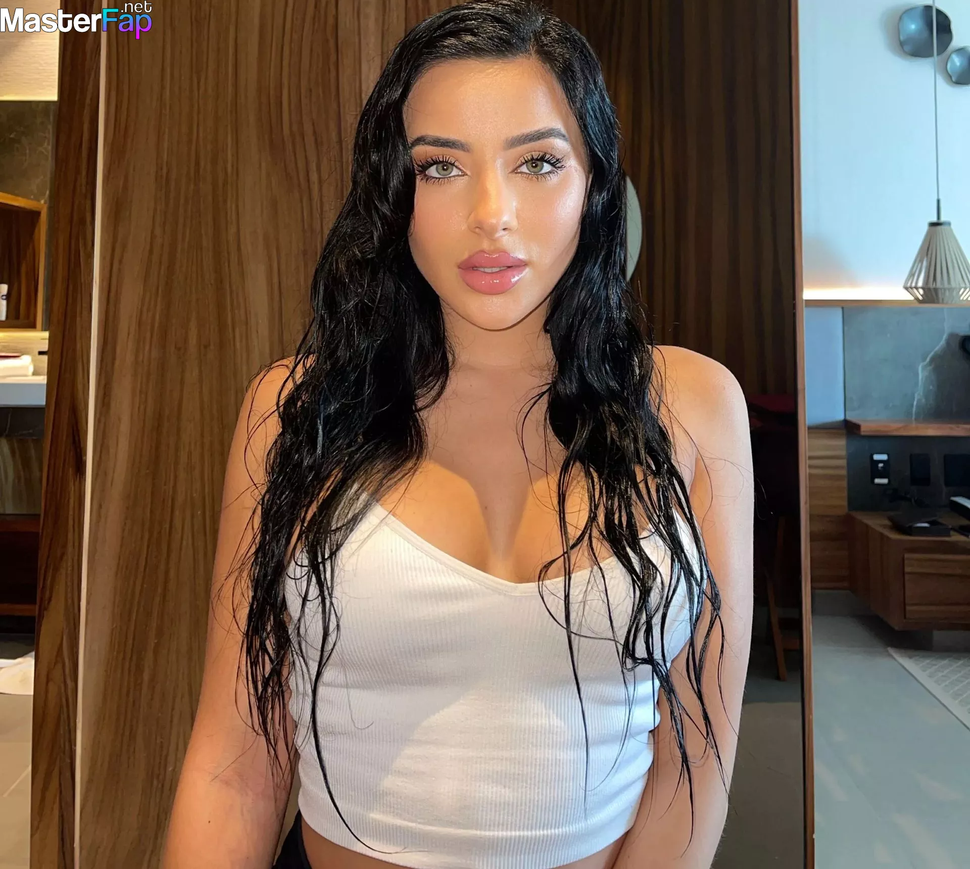 Leyla Lahouar Free Nudes Album 4 Pictures | MasterFap.net