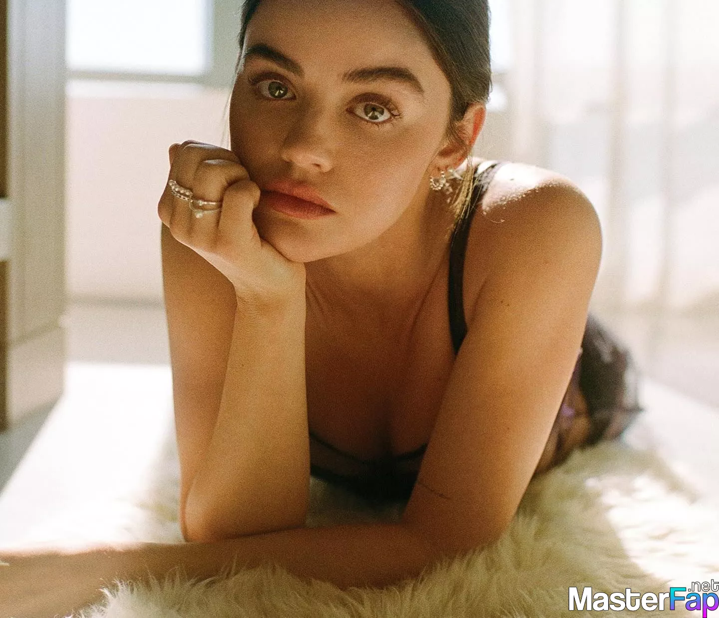 lucy-hale