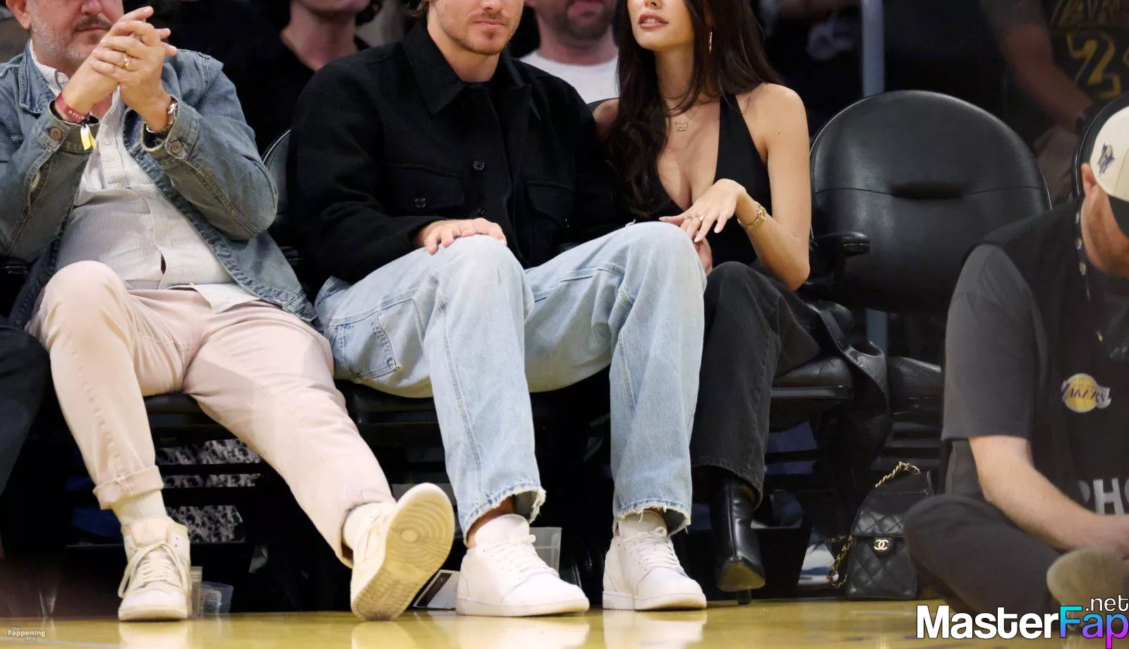 Madison Beer Free Leaked Toys Picture