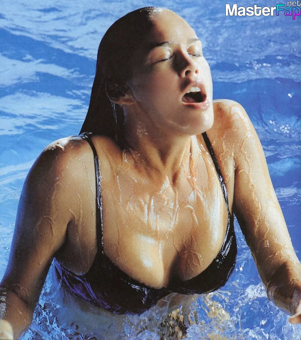 Megan Gale Free Leaked Strapon Picture