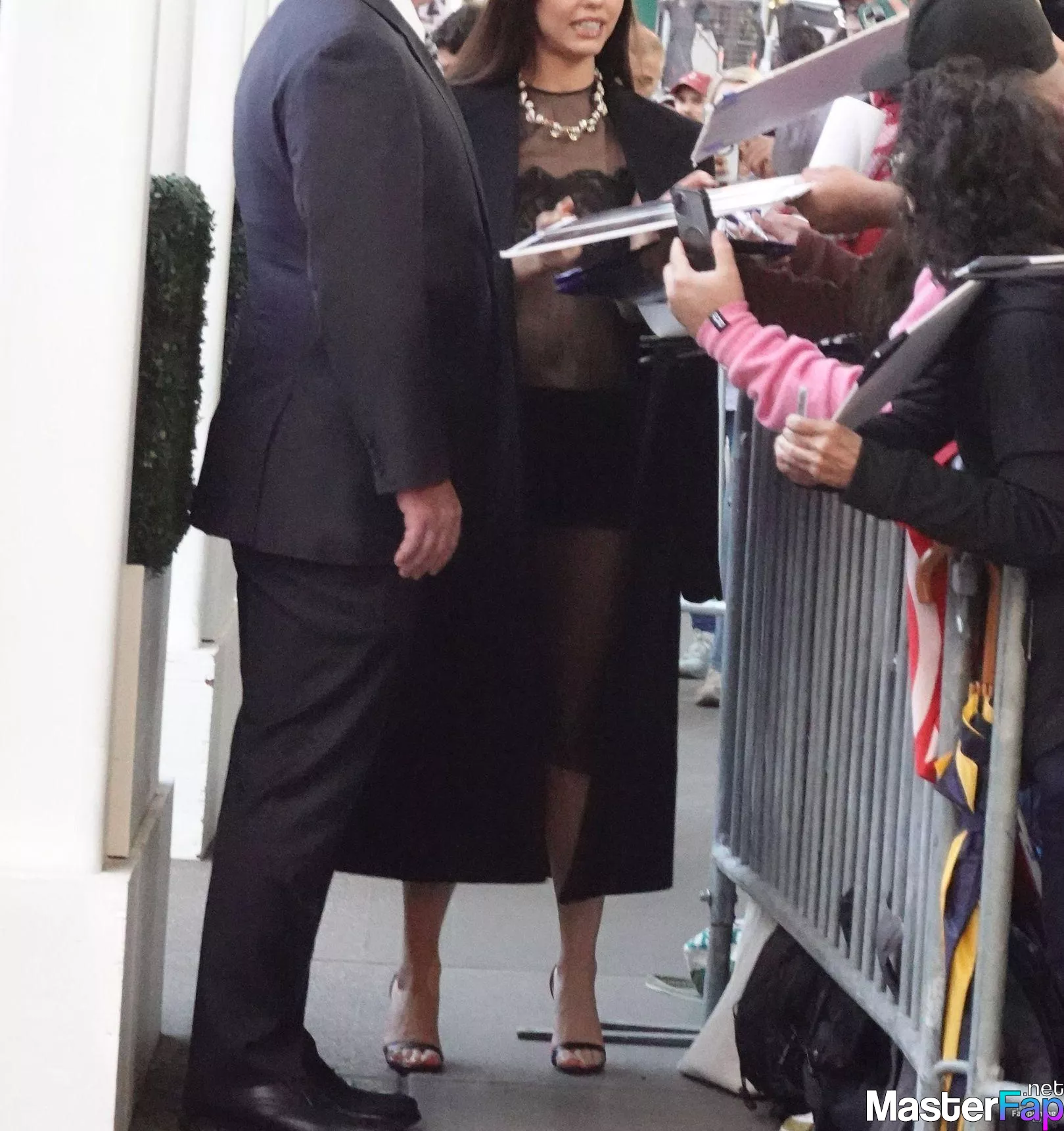 Mia Goth Free Leaked Hardcore leaks Picture