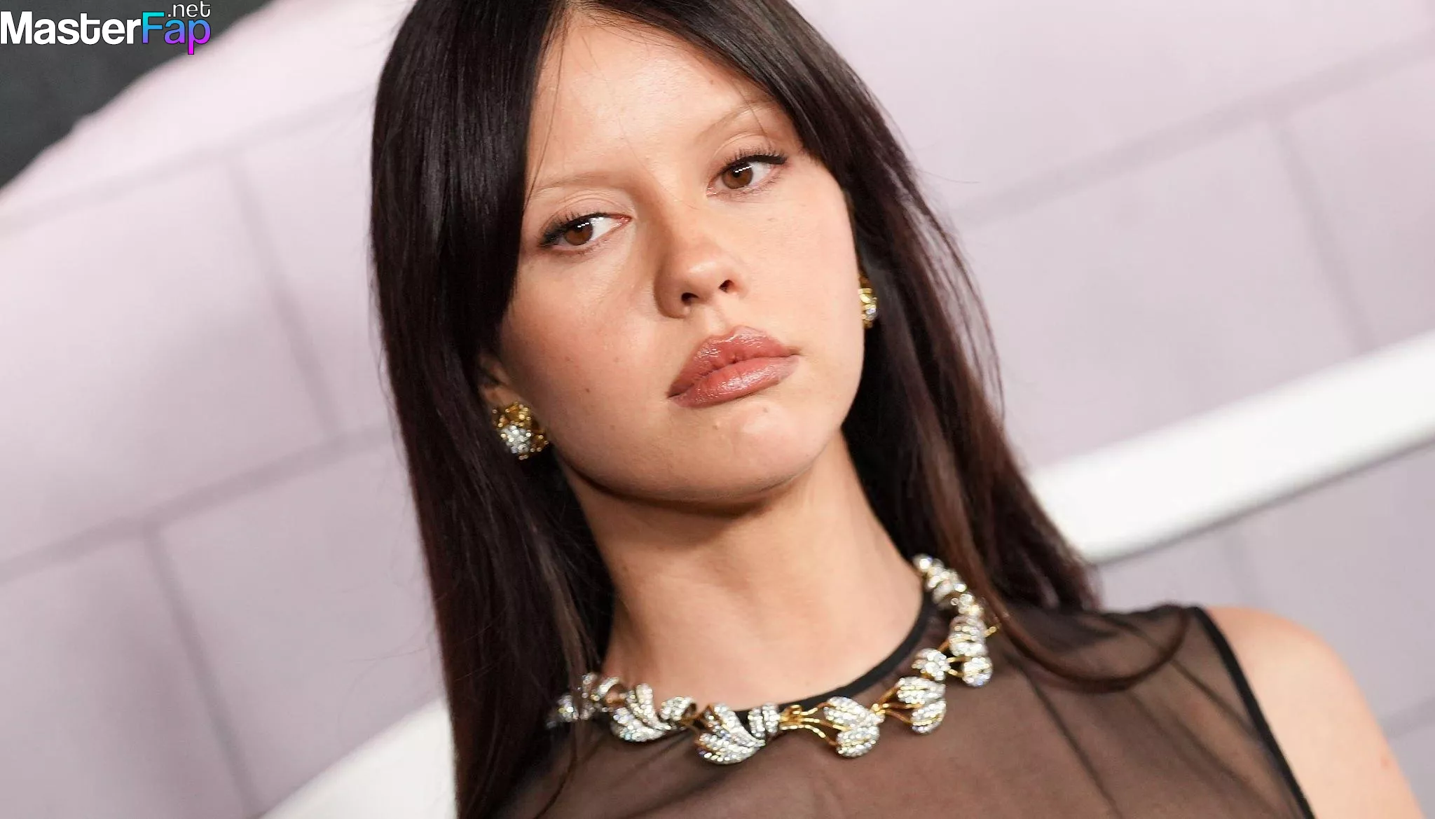 Mia Goth Free Leaked Squirt Picture