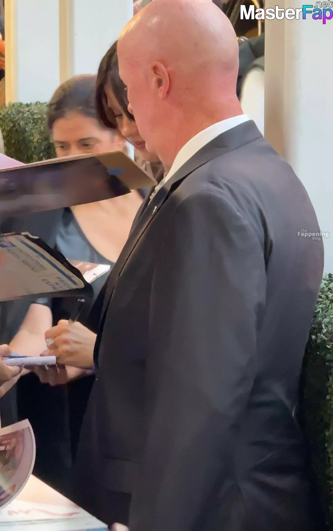 Mia Goth Free Leaked Squirt leaks Picture