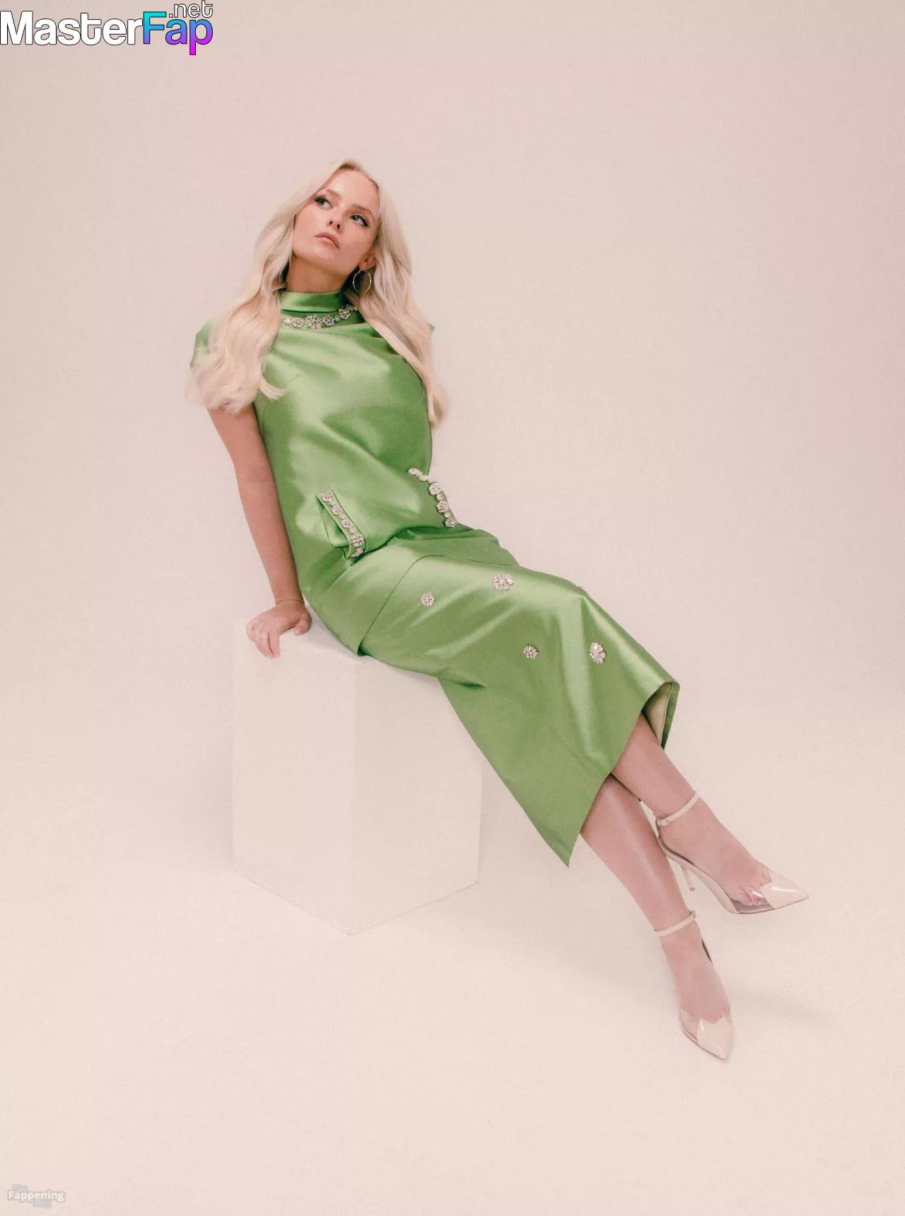 Millie Gibson Free Leaked Vagina Picture