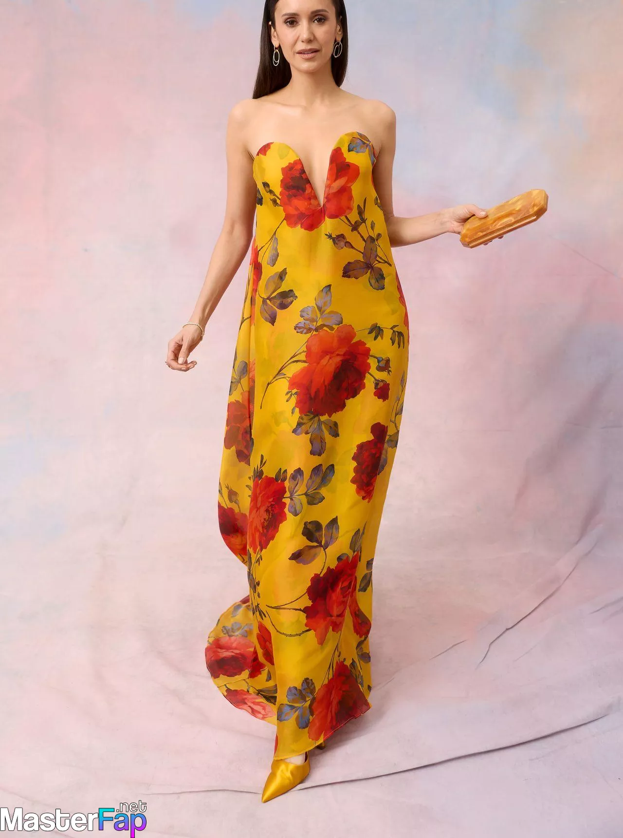 Nina Dobrev Free Leaked Fisting Picture