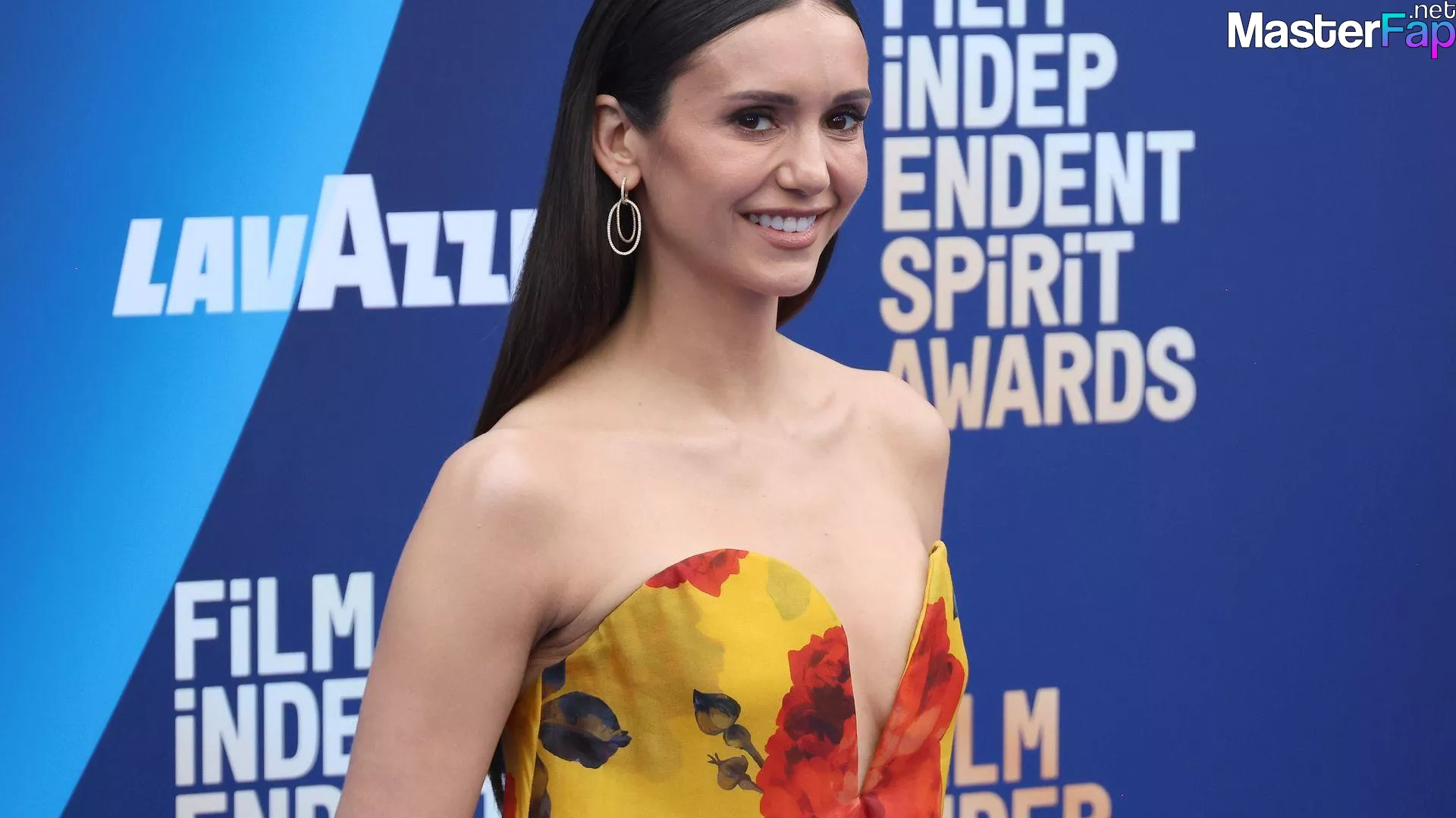 Nina Dobrev Free Leaked Boobs leaks Picture