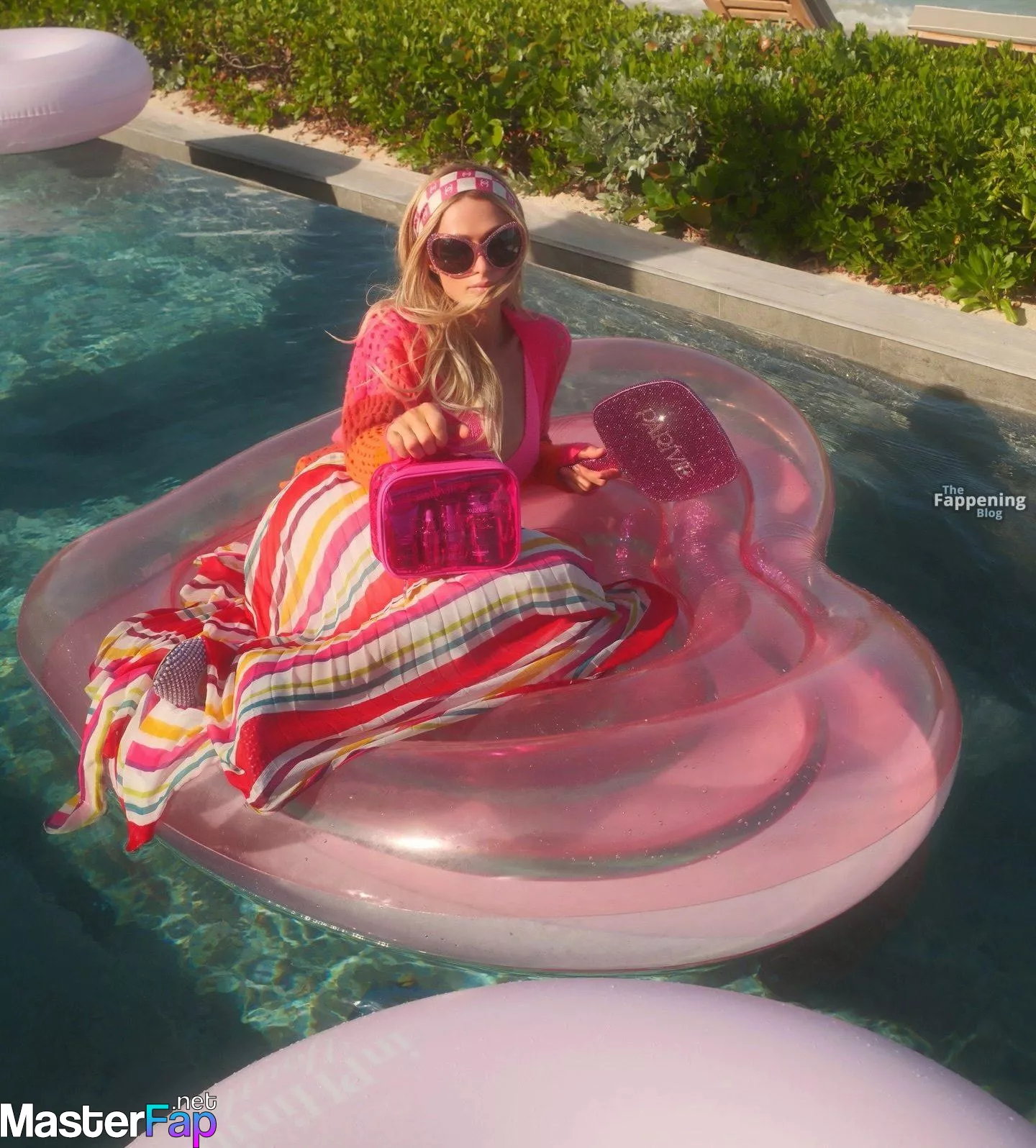 Paris Hilton Free Leaked Tits Picture