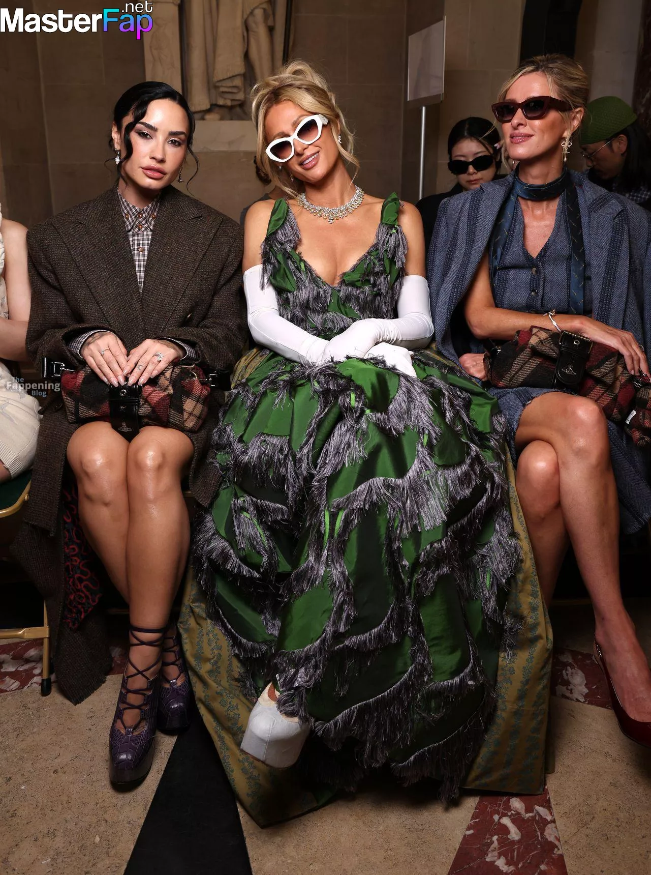 Paris Hilton Free Leaked Blowjob Picture