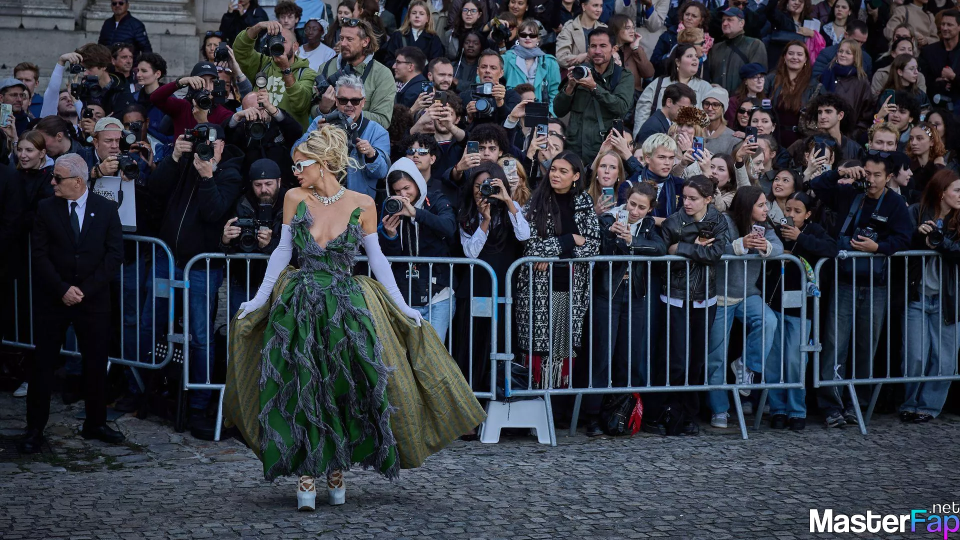 Paris Hilton Free Leaked Pussy Picture