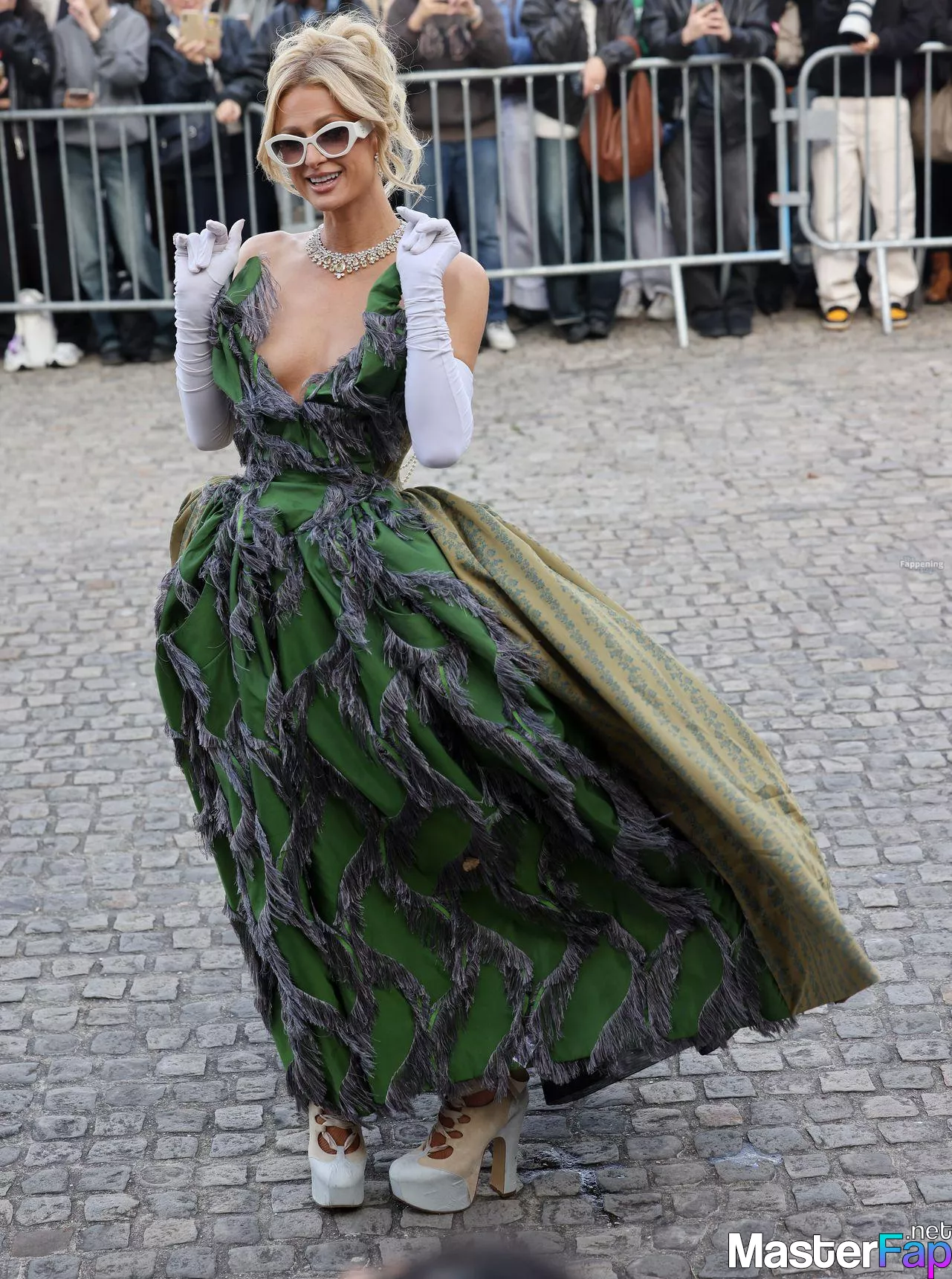 Paris Hilton Free Leaked Boobs Picture