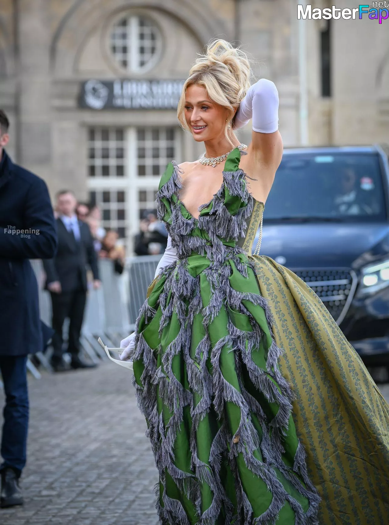 Paris Hilton Free Leaked Massage Picture