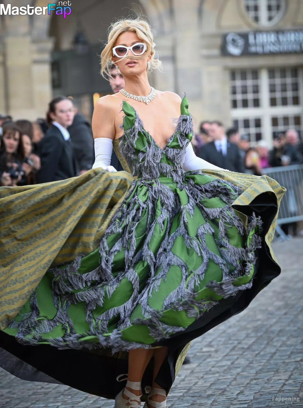 Paris Hilton Free Leaked Cosplay Picture