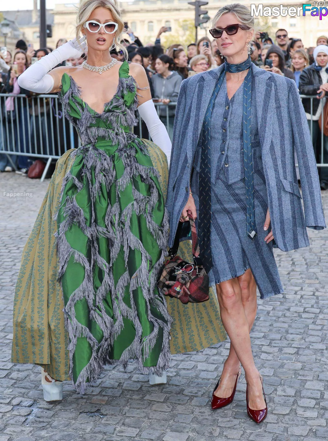 Paris Hilton Free Leaked Threesome leaks Picture