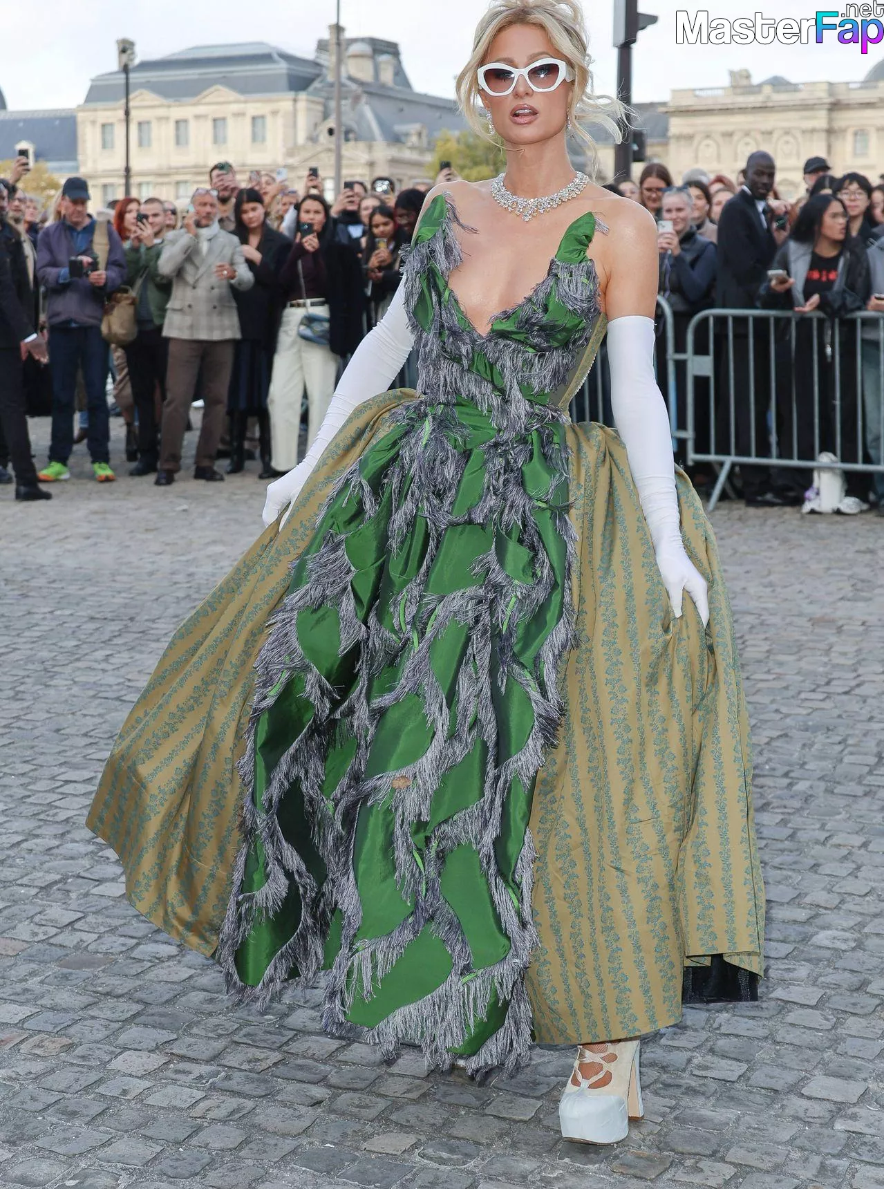 Paris Hilton Free Leaked Dildo leaks Picture