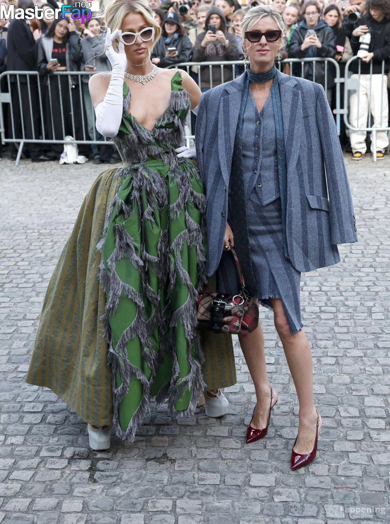 Paris Hilton Free Leaked Strapon Picture