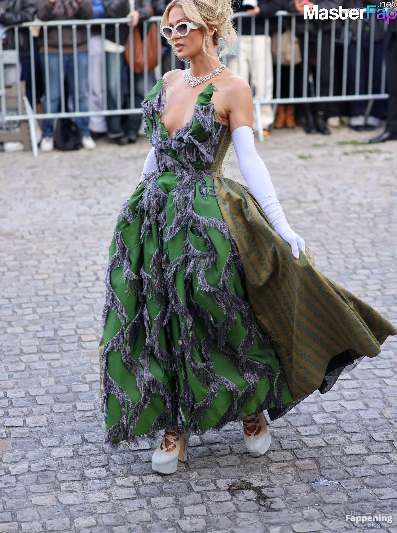 Paris Hilton Free Leaked Butt leaks Picture