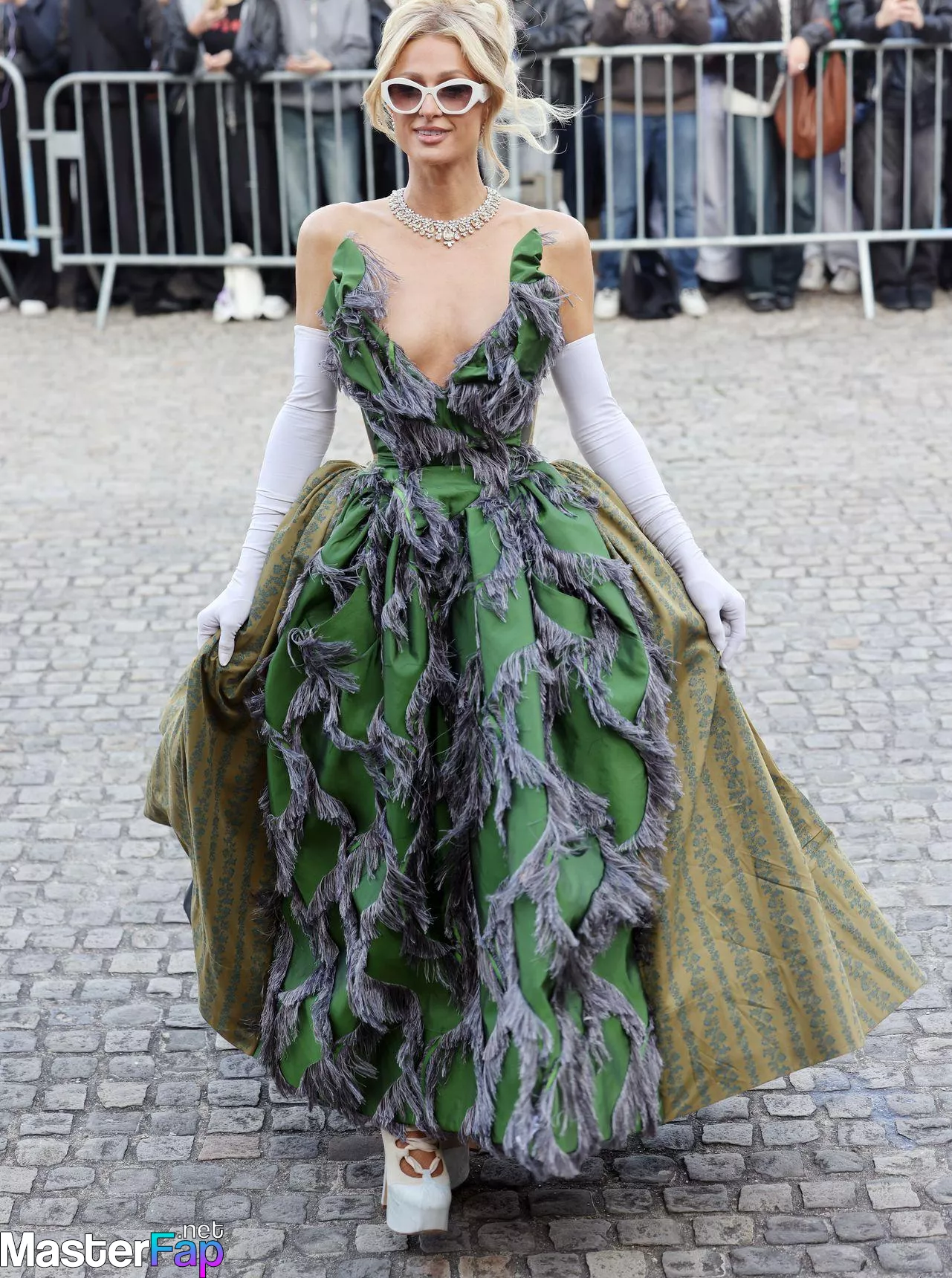 Paris Hilton Free Leaked Husband leaks Picture