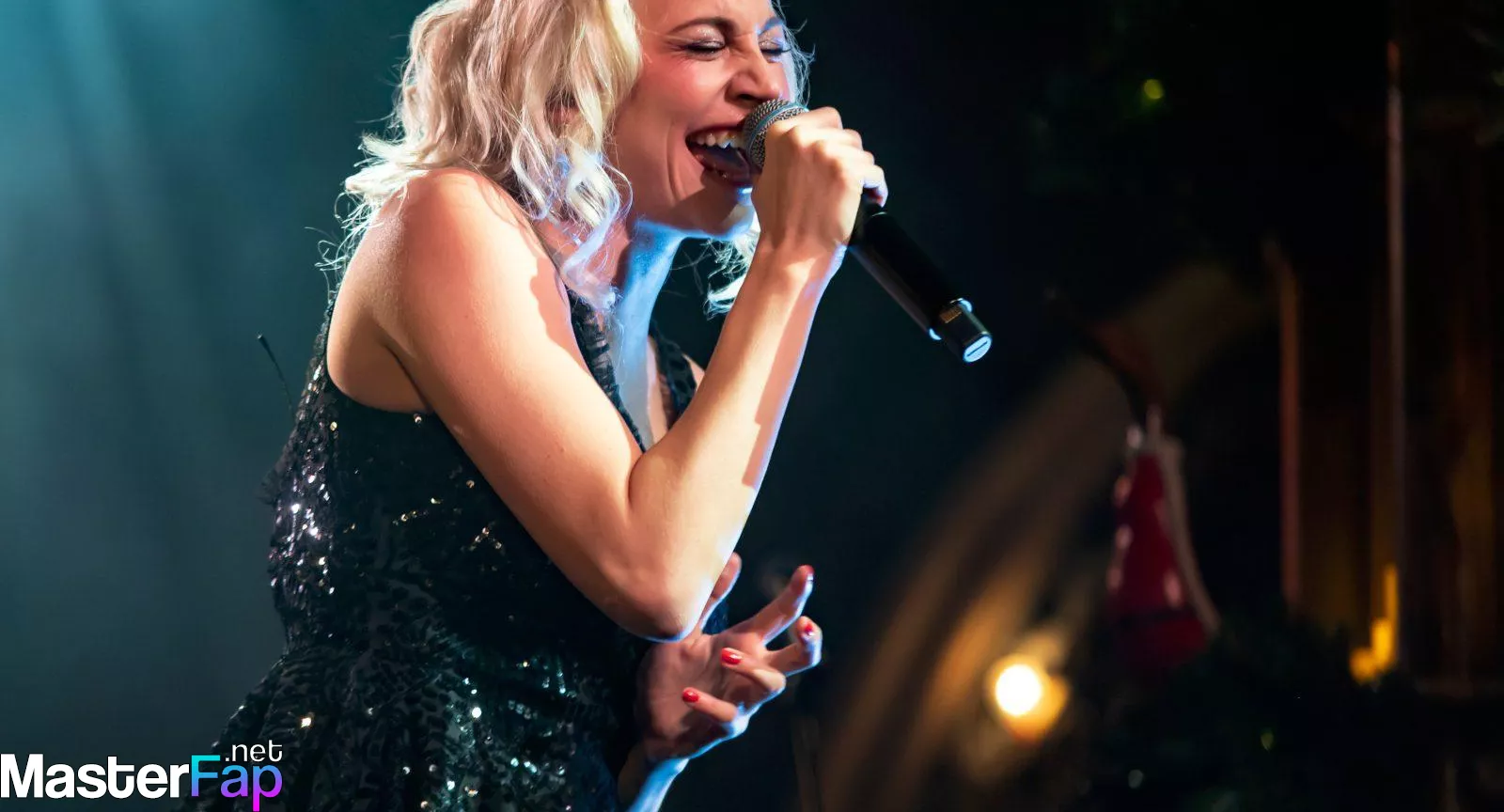 Pixie Lott Free Leaked Licking Picture