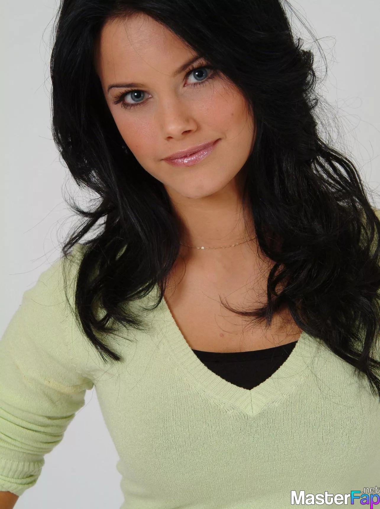 Princess Sofia Free Leaked Striptease Picture