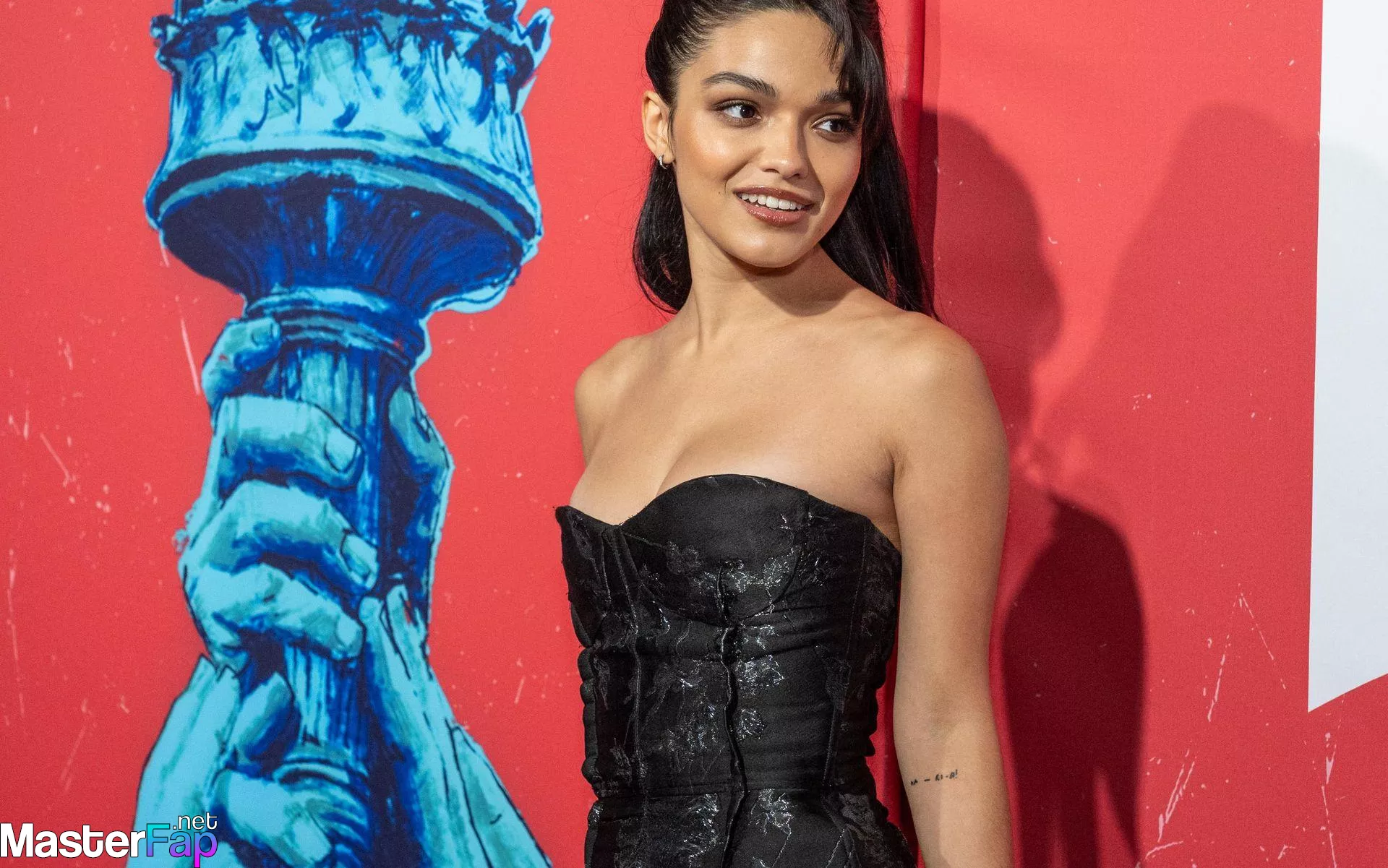 Rachel Zegler Free Leaked Cumshot Picture