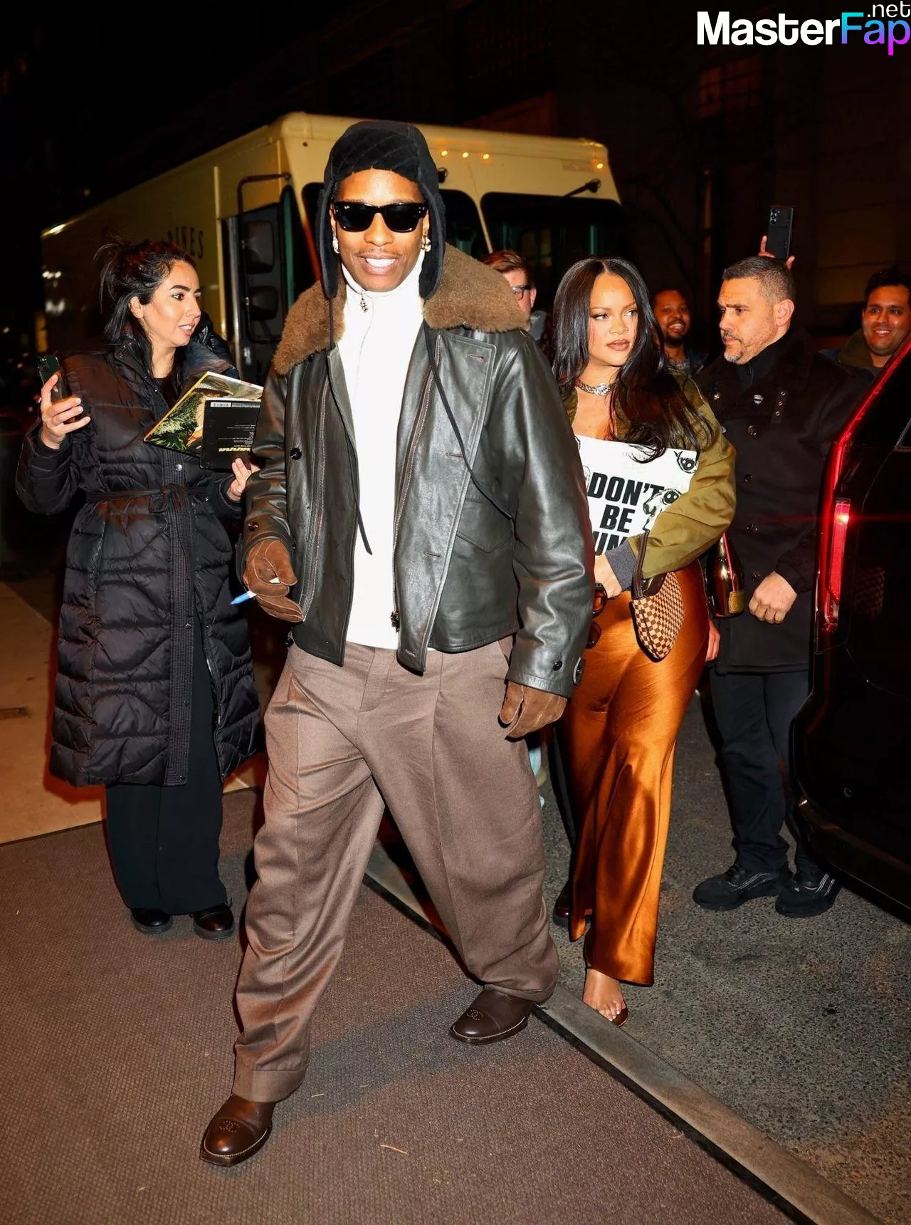 Rihanna Free Leaked Webcam Picture