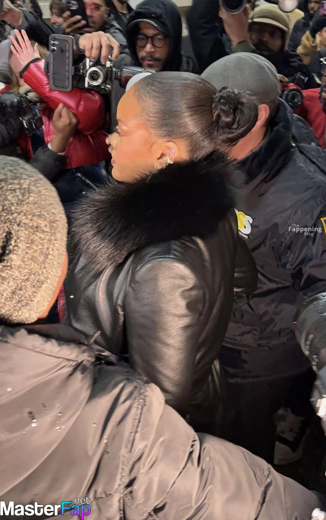 Rihanna Free Leaked Licking leaks Picture