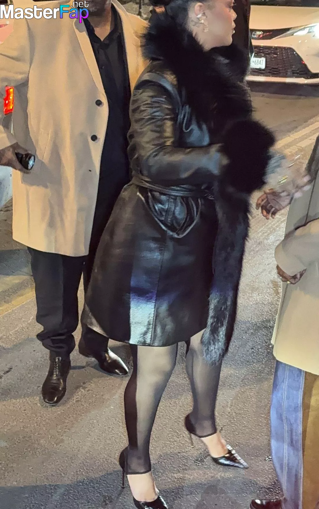 Rihanna Free Leaked Husband leaks Picture