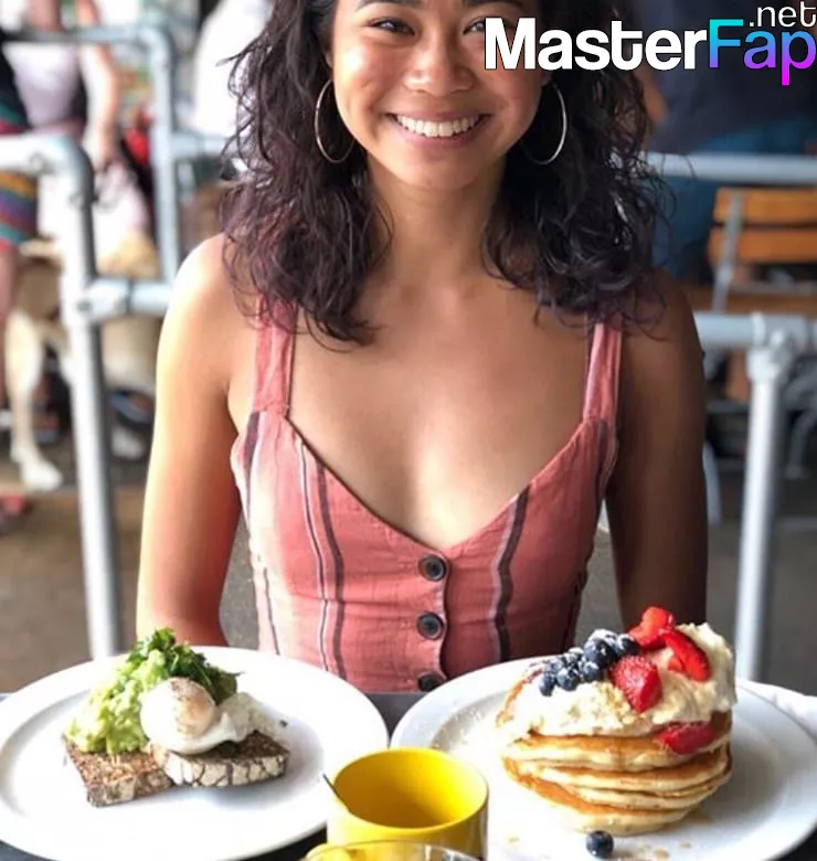 Rosie Dwyer Free Leaked Tits Picture