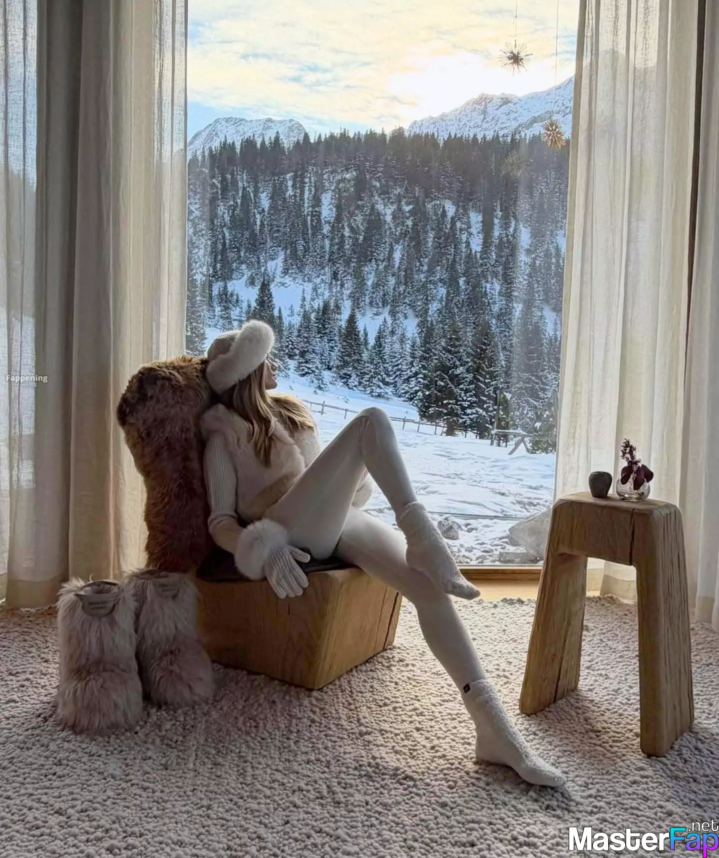 Rosie Huntington Whiteley Free Leaked Facial Picture