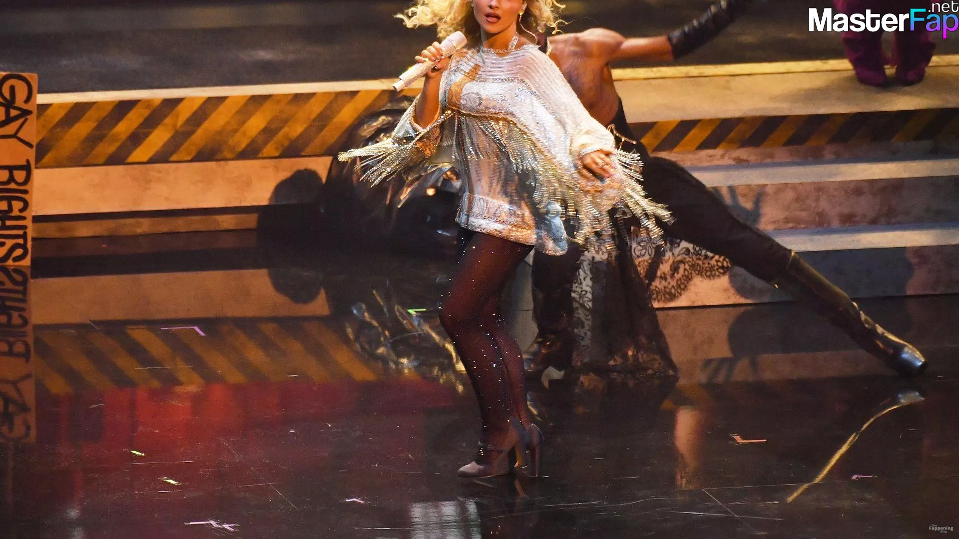 Sabrina Carpenter Free Leaked Facial Picture