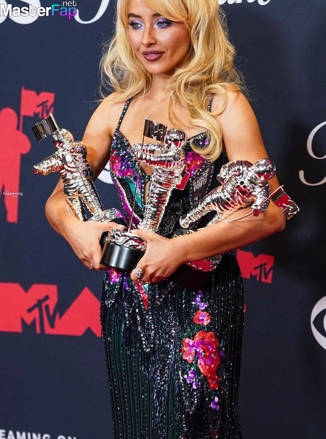 Sabrina Carpenter Free Leaked Orgy Picture