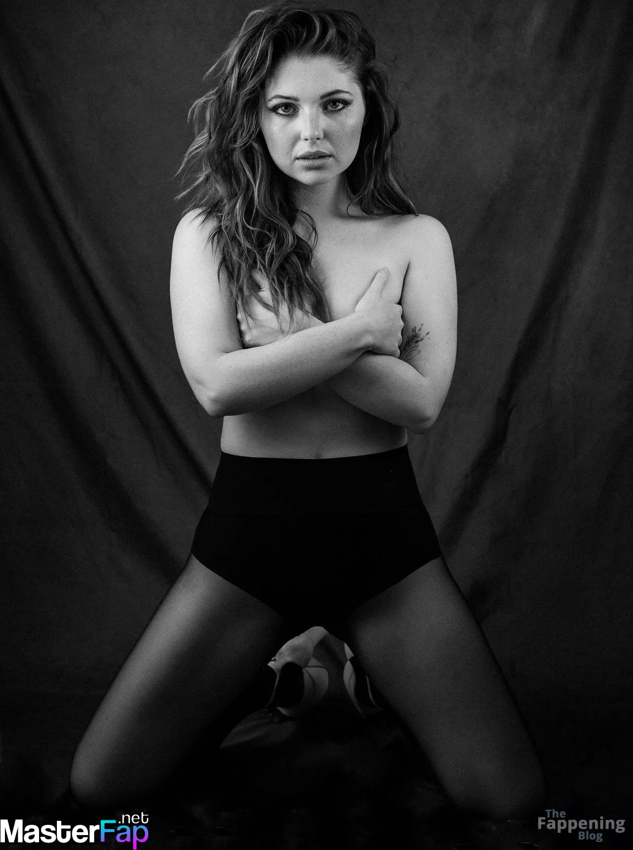 Samantha Hanratty Free Leaked Husband Picture