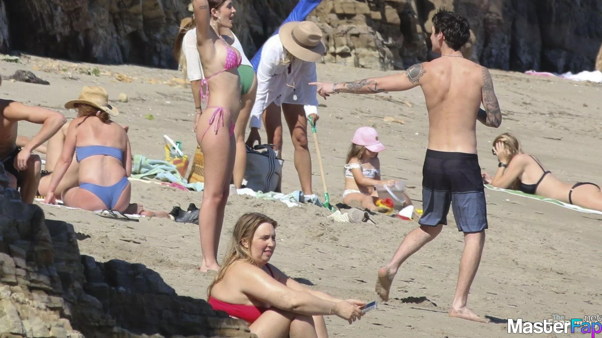 Sami Sheen Free Leaked Pee leaks Picture